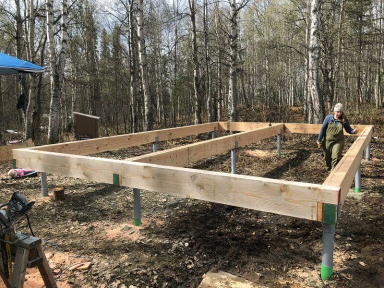 screw pile application in building cabin foundation